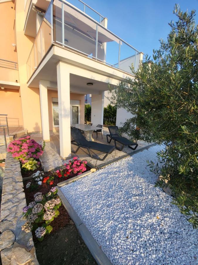 Villa Tea Ražanj Εξωτερικό φωτογραφία