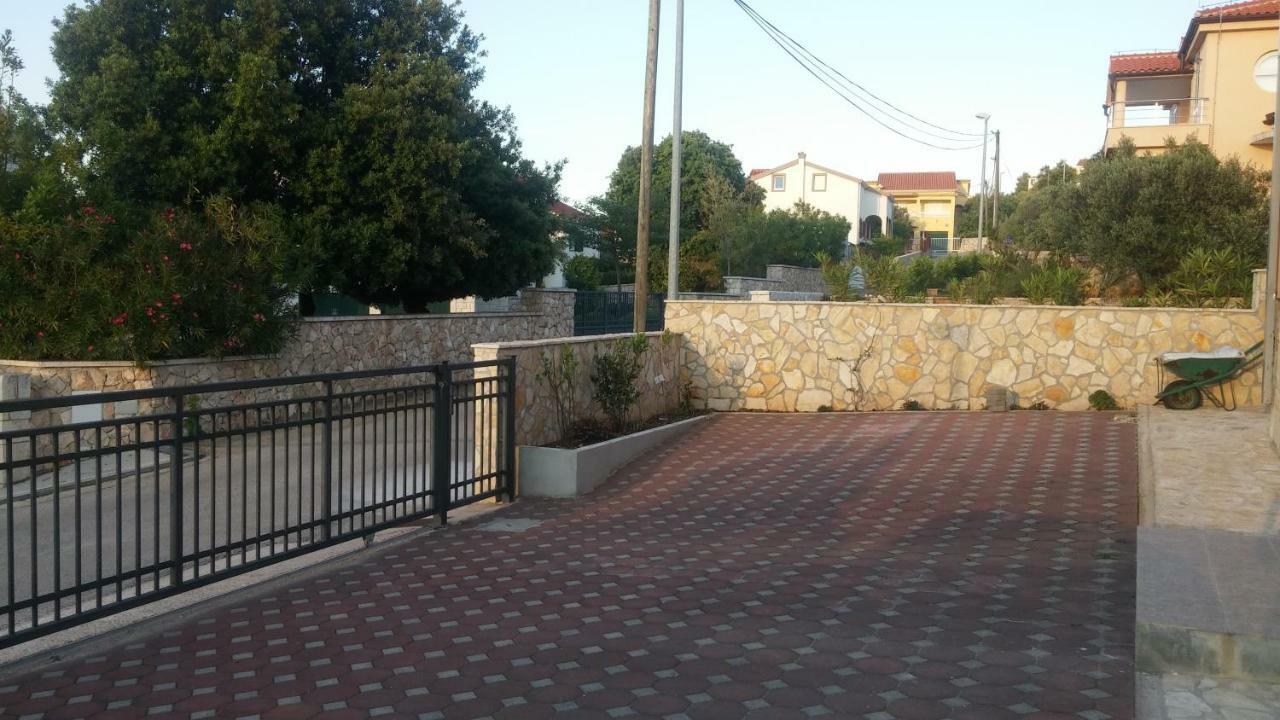 Villa Tea Ražanj Εξωτερικό φωτογραφία