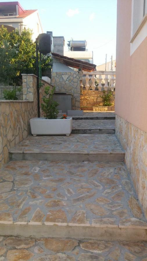 Villa Tea Ražanj Εξωτερικό φωτογραφία