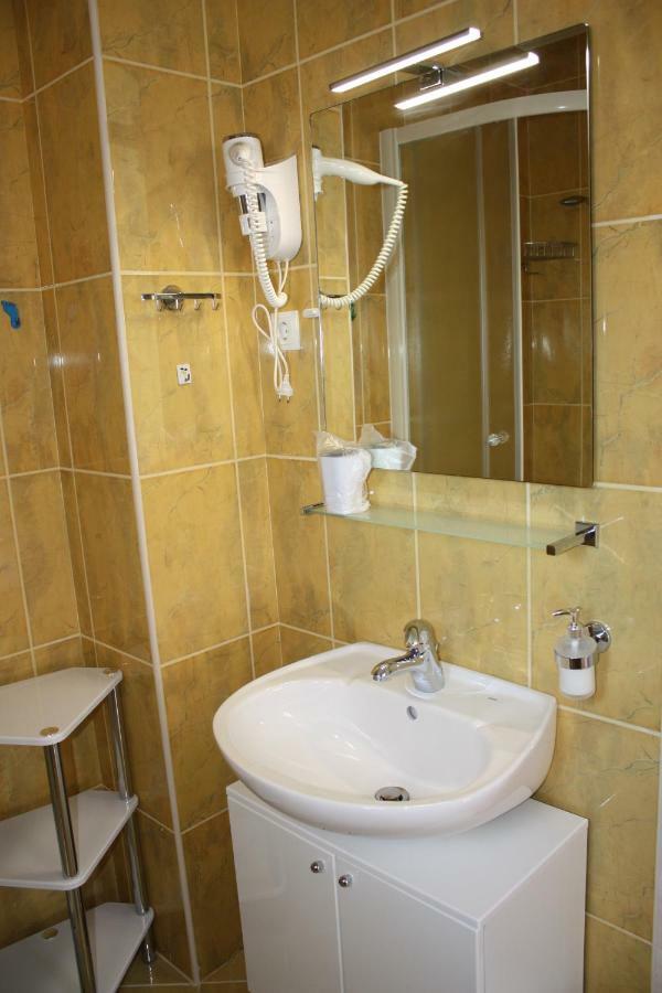Villa Tea Ražanj Εξωτερικό φωτογραφία