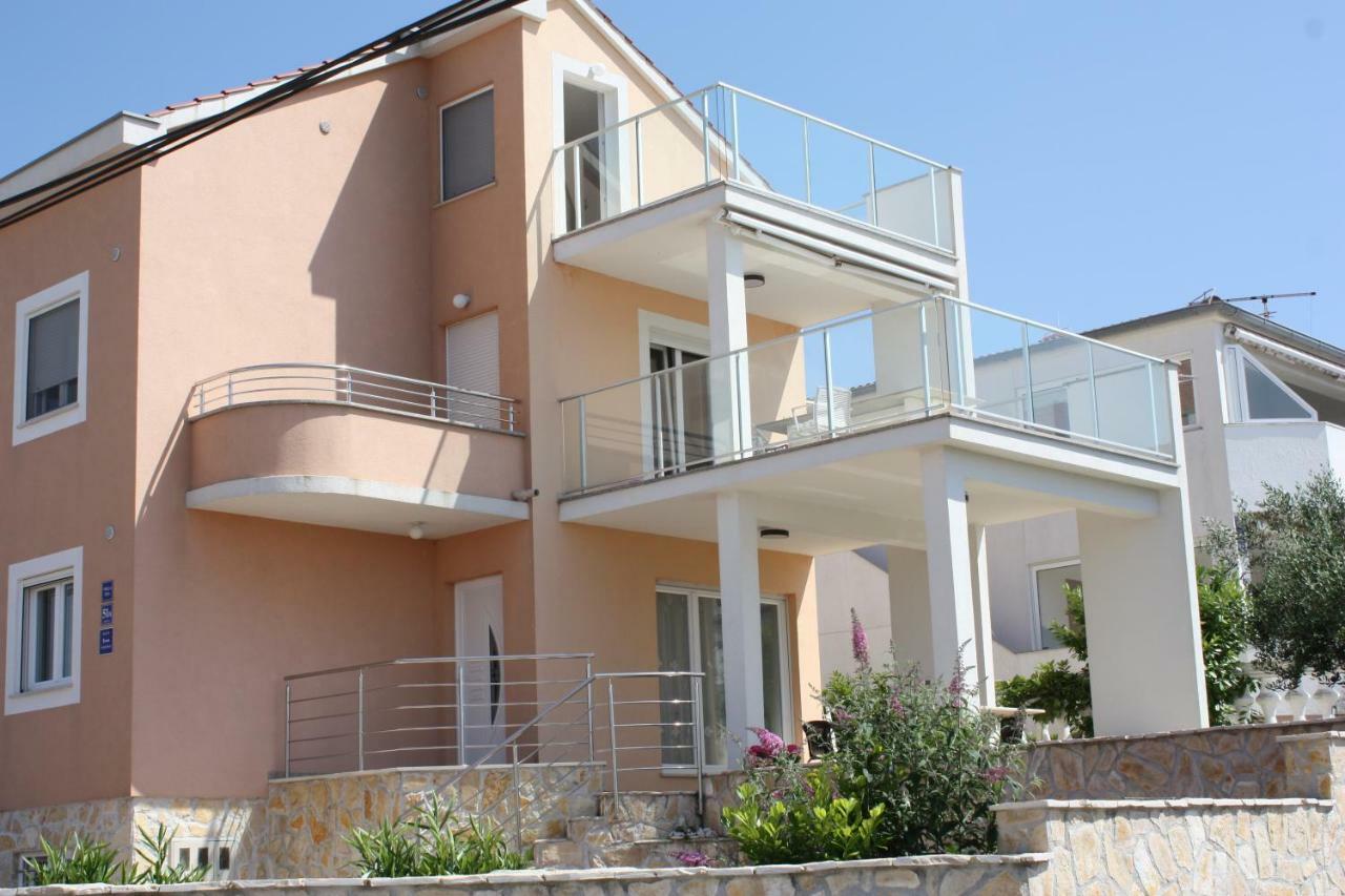 Villa Tea Ražanj Εξωτερικό φωτογραφία